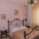 Casa Dei Pini Apartment *