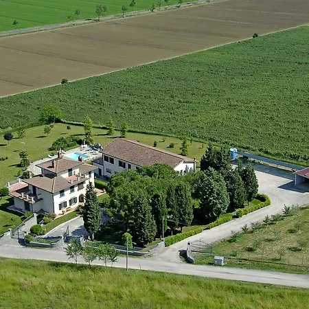 Casa Dei Pini Apartment *