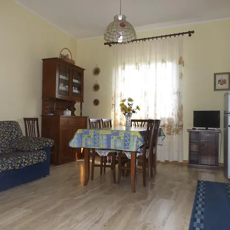 Casa Dei Pini Апартаменти Кортона