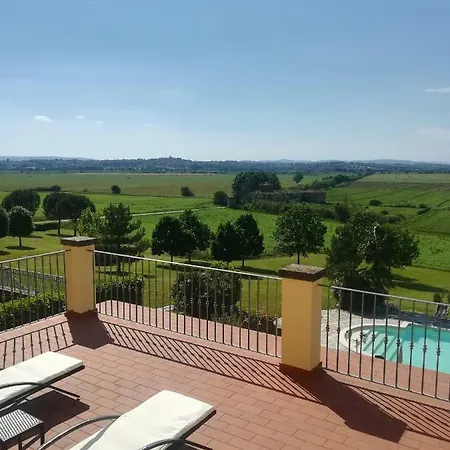 Casa Dei Pini Апартаменти Кортона